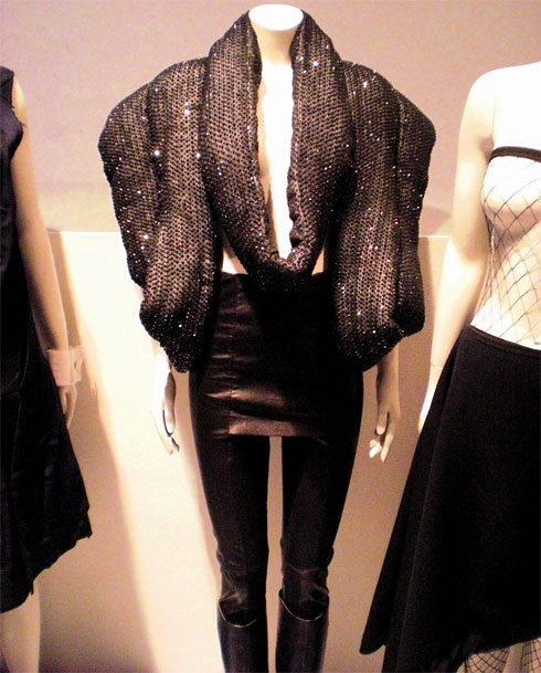 maisonmartinmargiela_ausstellungspuppe01 maisonmartinmargiela_ausstellungspuppe01